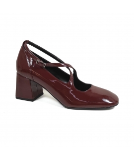 VSI MEGGY red vegan patent pumps with double braided strap and wide heel made in Italy