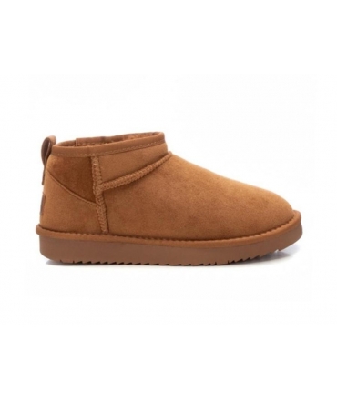 Bottines XTI Low en fausse fourrure marron rembourrées, modèle à enfiler végétalien confortable en peluche écologique